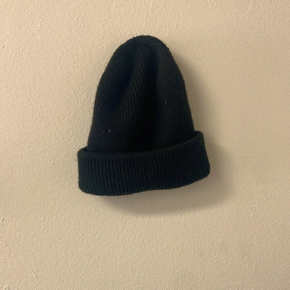Carhartt Black Ribbed Hat, OS - Picture 2 of 2